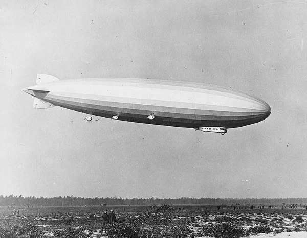 LZ 126 vor der Landung in Lakehurst im Jahr 1924