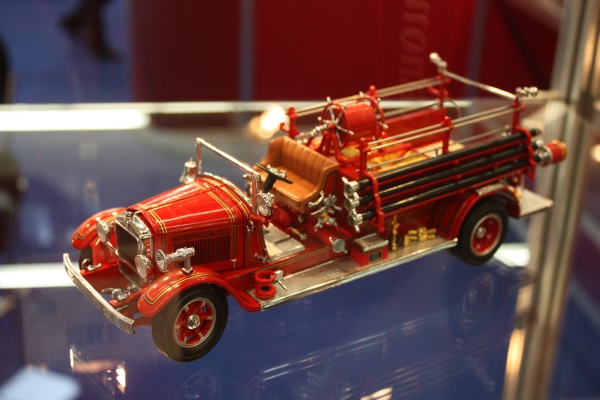 Feuerwehrfahrzeug als Modellauto
